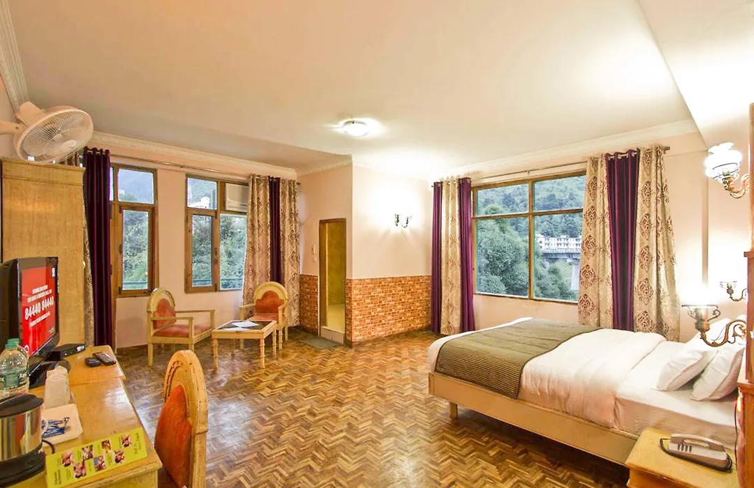 Royal Park Resorts-1