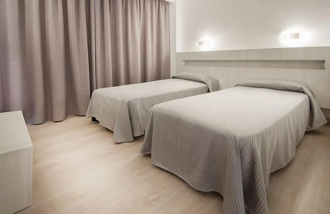 Apartamentos Sol Y Vera-1