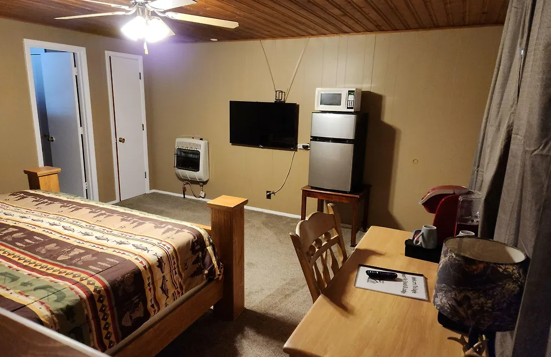 Eagle Nest Fly Shack & Lodge-1