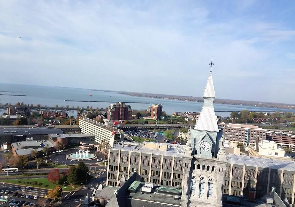 Ramada By Wyndham Buffalo Downtown-1