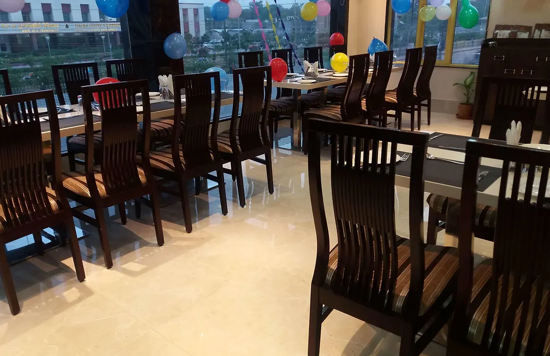 Hotel Ozas Grand-1