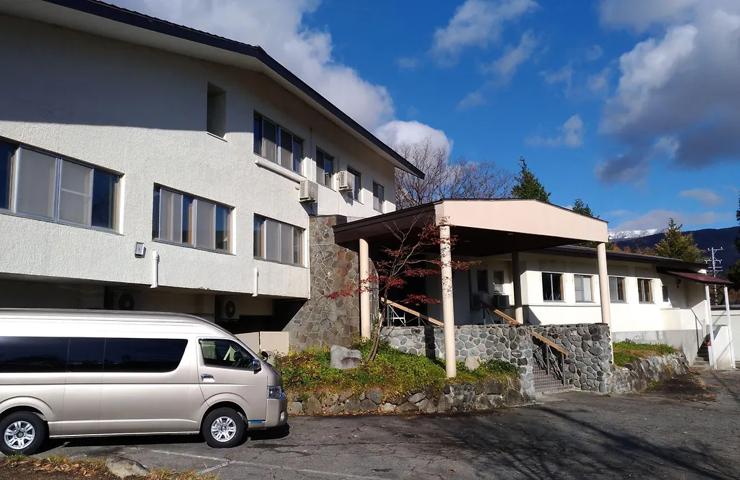 Nomad Hakuba-1