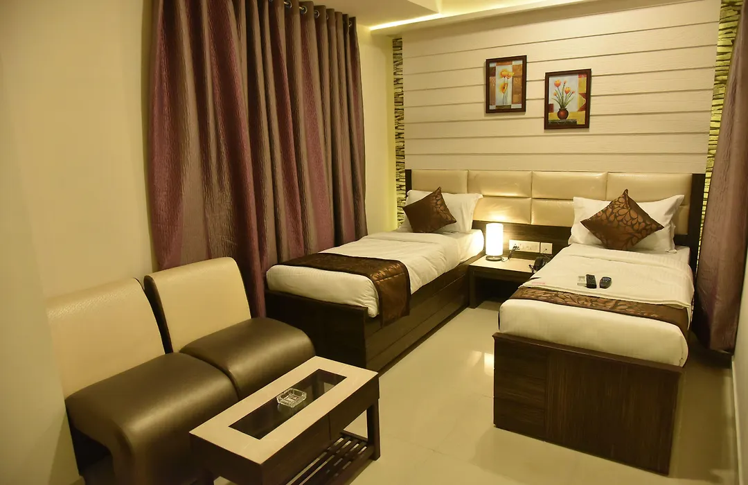 Hotel White Park-1