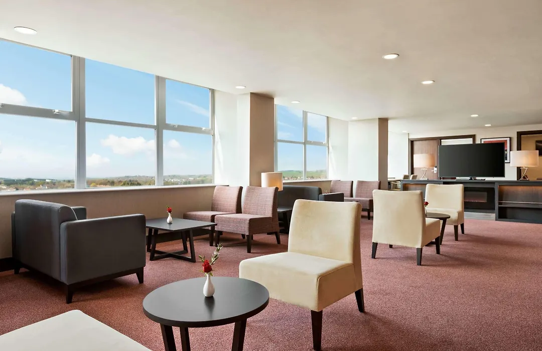 Ramada By Wyndham East Kilbride-1