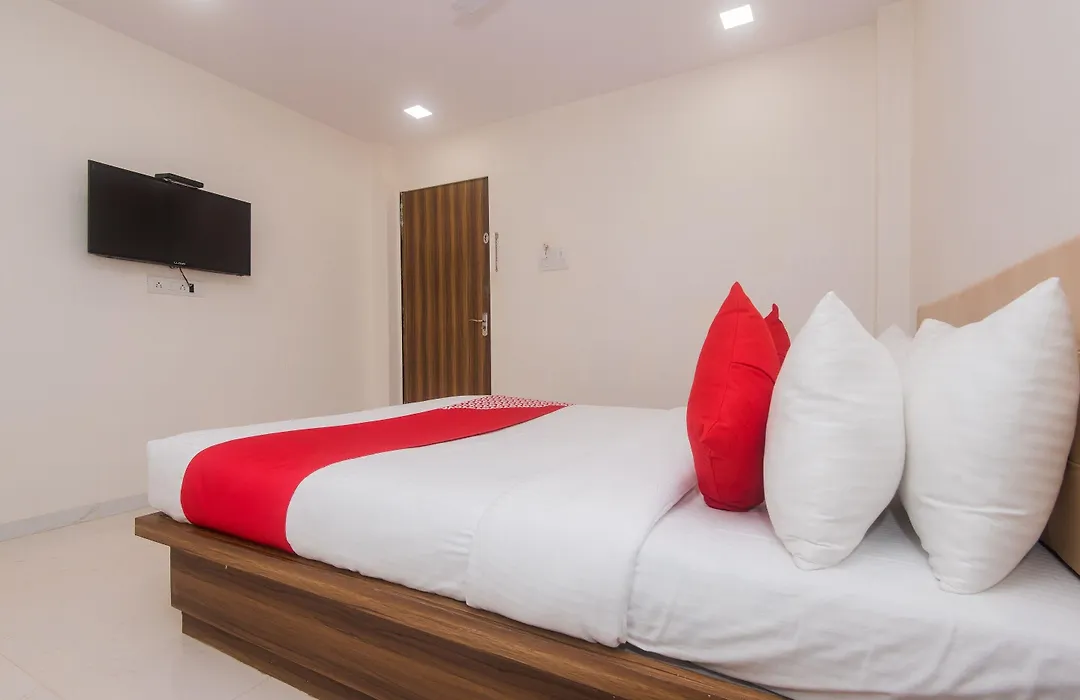 Oyo 23259 Hotel Galaxy Inn-1