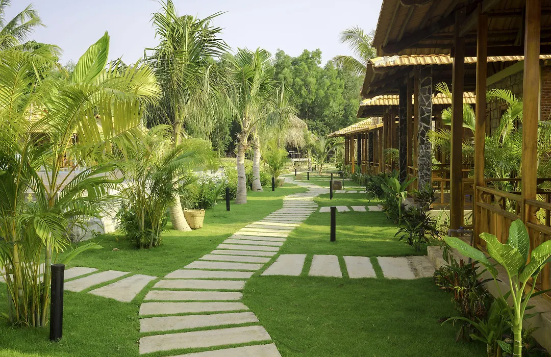 Island Lodge-1