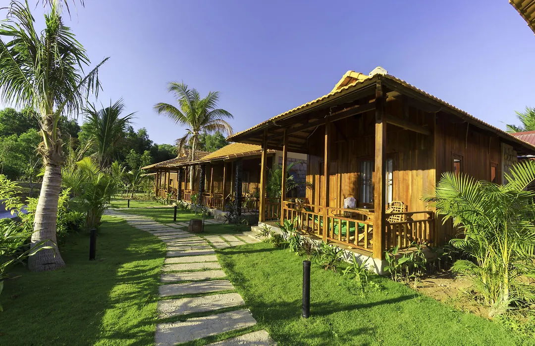 Island Lodge-1