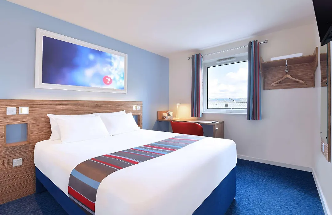 Travelodge Aberdeen Central Justice Mill Lane-1