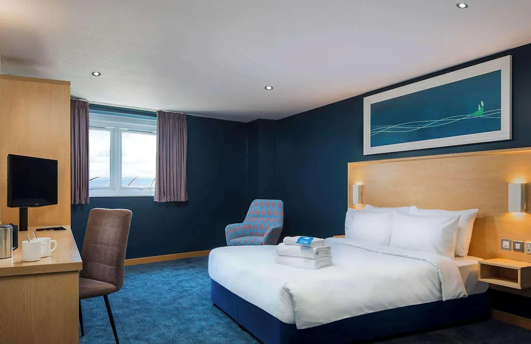 Travelodge Inverness Fairways-1