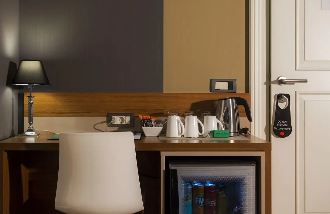 B&B Wimbledon Garni Concept-1