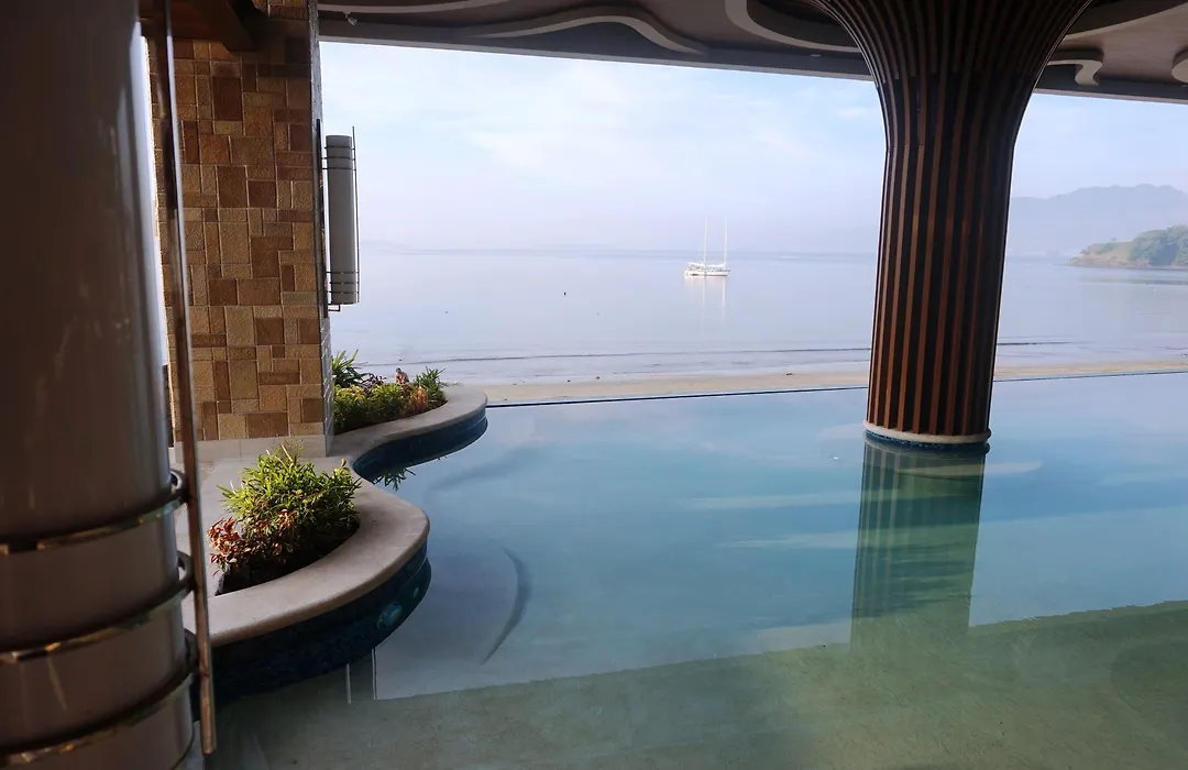 Central Park Reef Resort-1