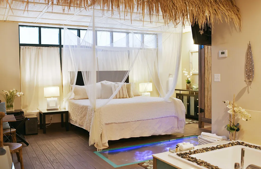 Hideaway Suites On 5Th-Formally 5Th East Hall-1