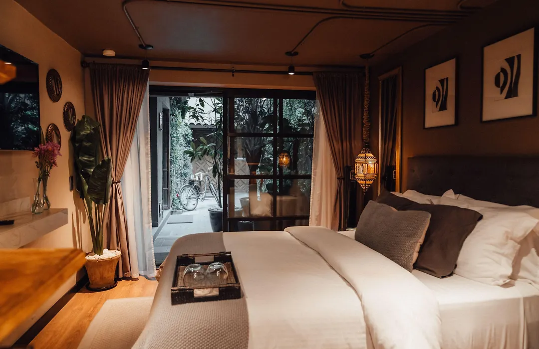 Casa Emilia B&B Boutique-1