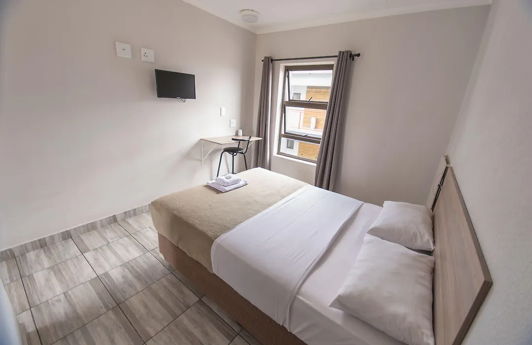 Ecomotel Kempton Park-1