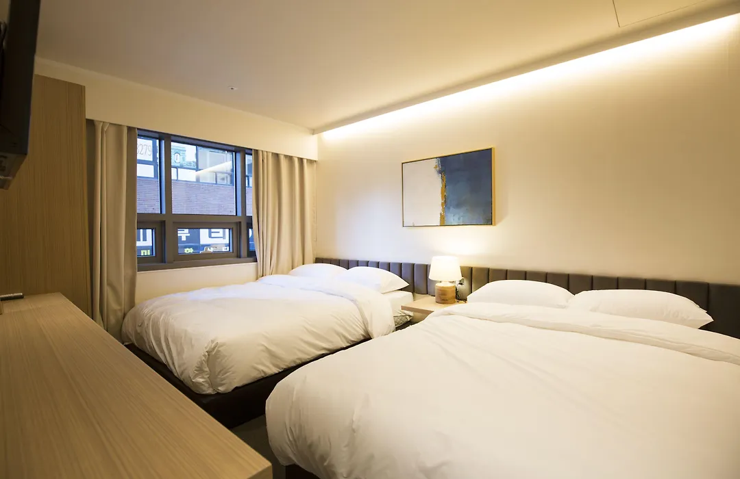 Uh Suite The Jongno-1