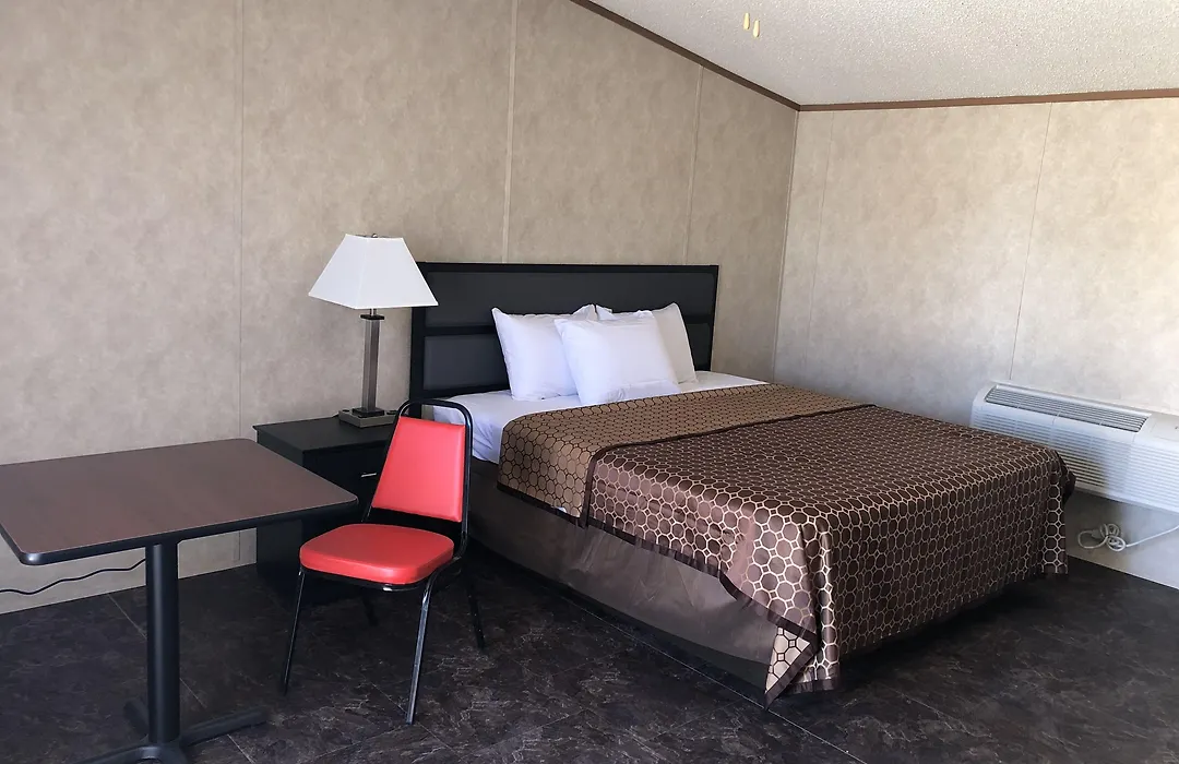 Monahans Country Inn-1