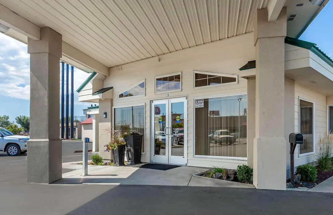 Rodeway Inn & Suites Ontario-1