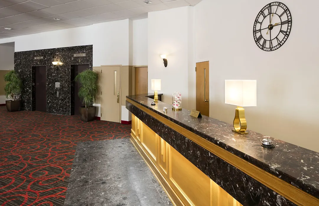 Hotels Gouverneur Montreal-Ile Charron-1