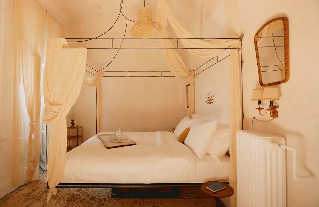 Shila Athens-1