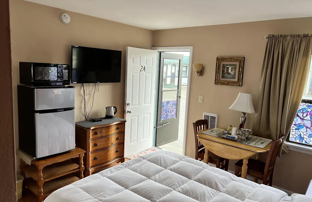 Great House Motel-1