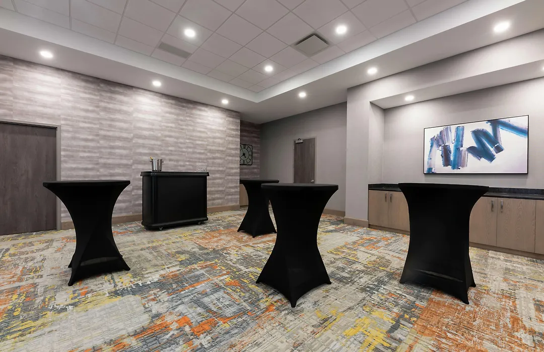 Hampton Inn & Suites Charlottetown-1