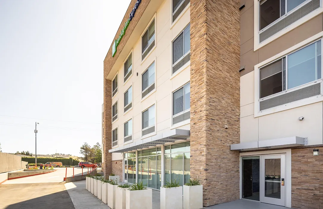 Holiday Inn Express & Suites - San Jose Silicon Valley By Ihg-1