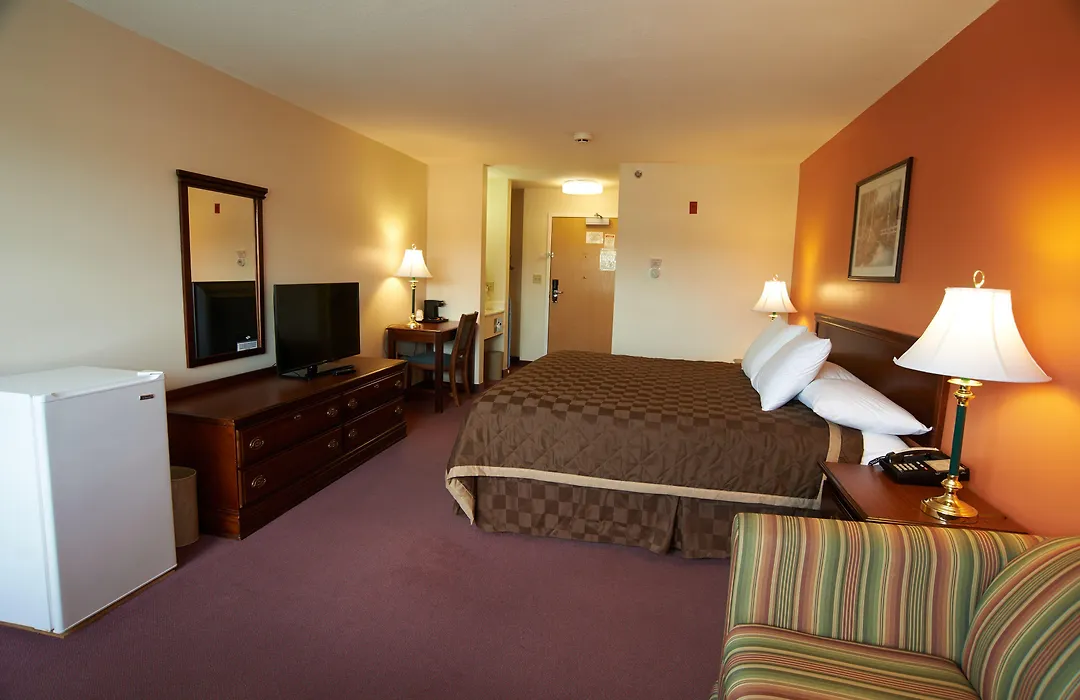 Coos Motor Inn-1