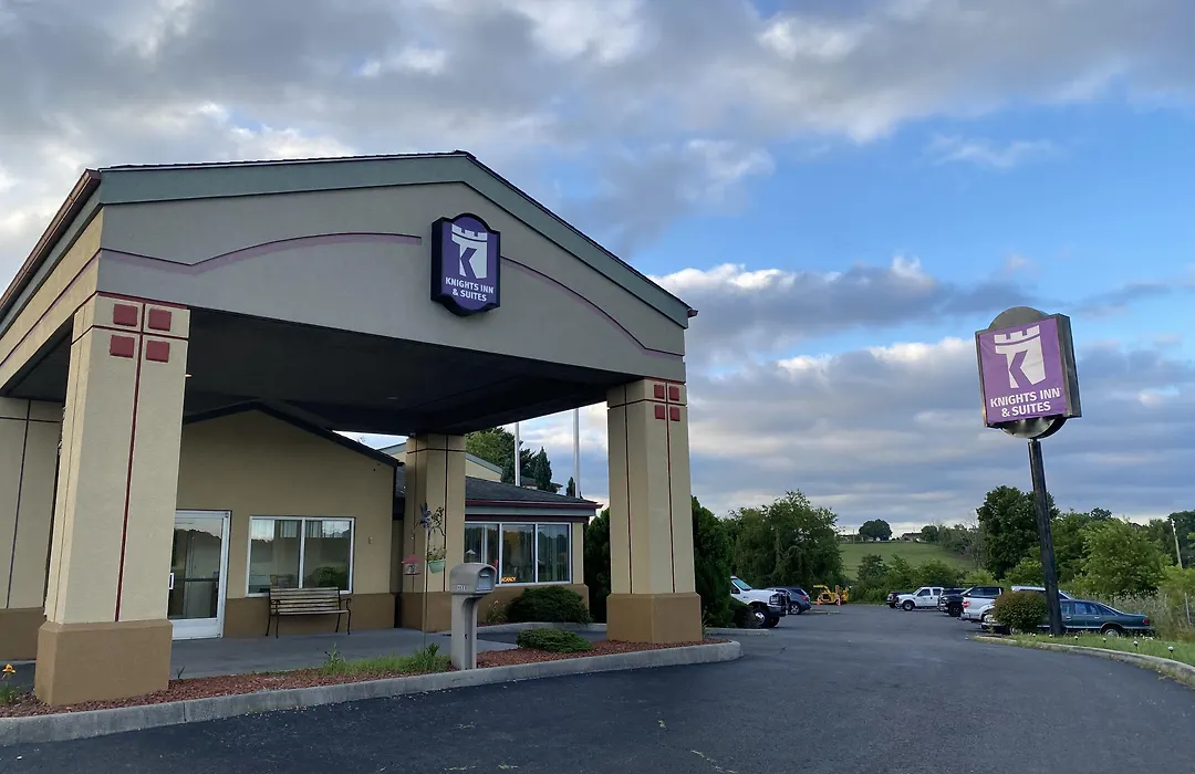 Knights Inn & Suites Dublin-1