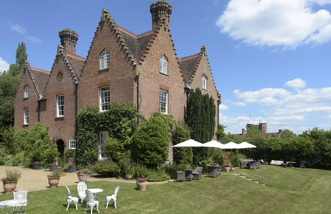 Sissinghurst Castle Farmhouse-1