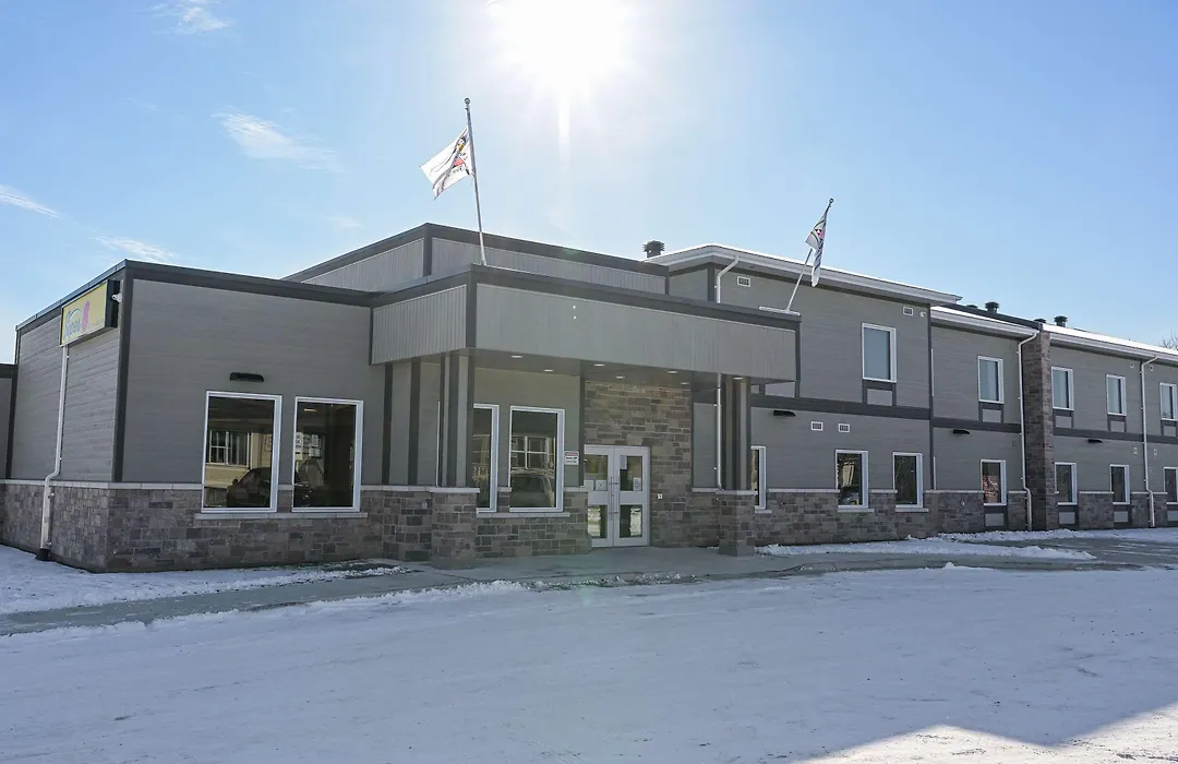 Super 8 By Wyndham Moosonee-1