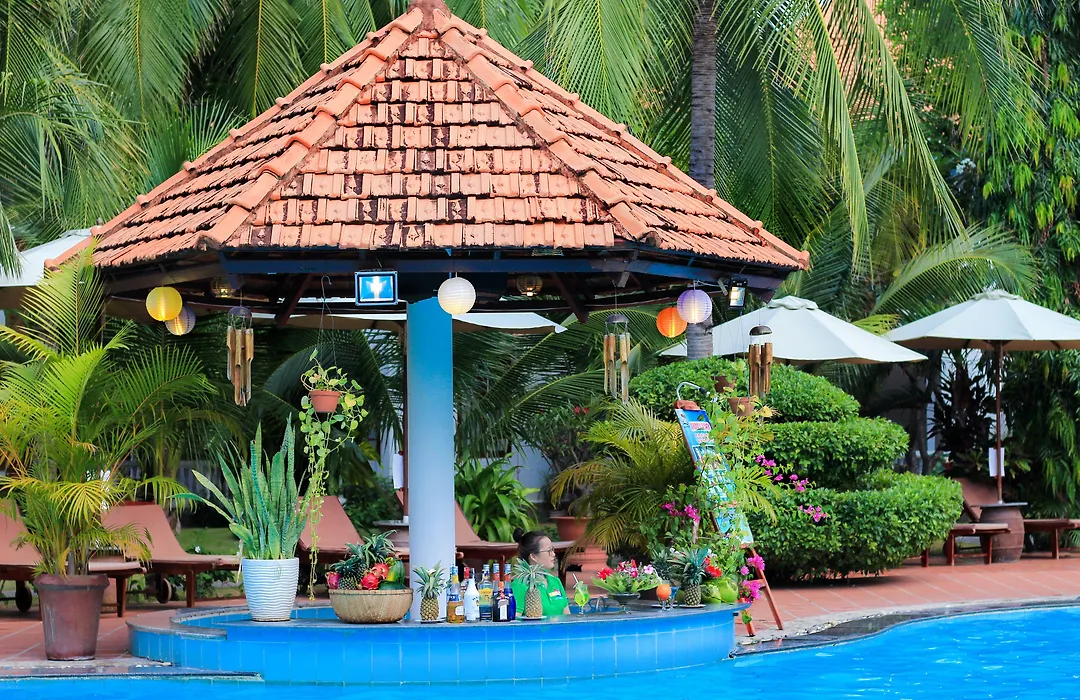 Four Oceans Beach Resort - Bon Bien Mui Ne-1
