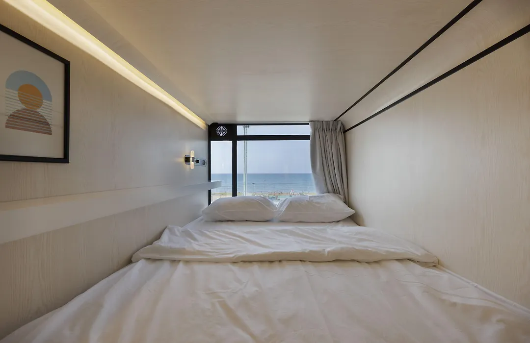 The O Pod Capsule Hotel-1