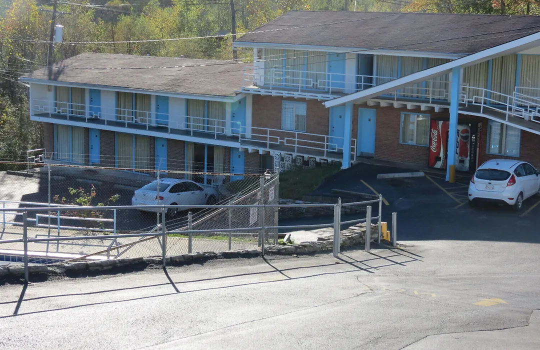Boone Trail Inn-1