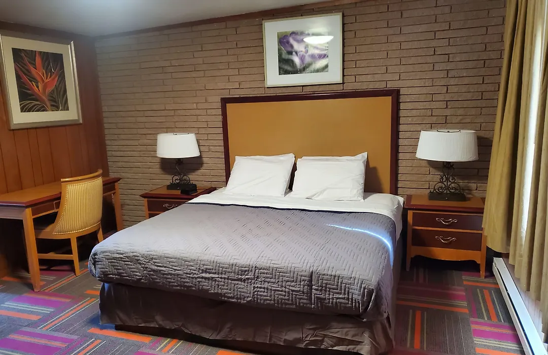 Thunder Bird Motel-1