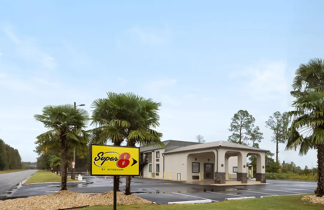 Super 8 Nat L Fairground I-75-1