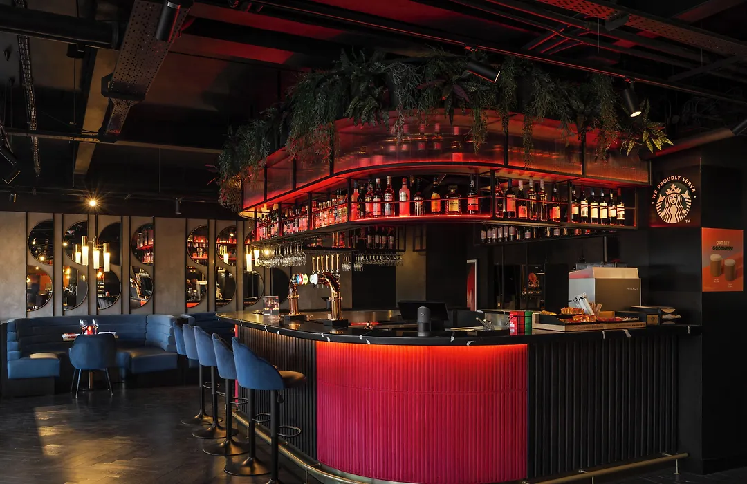 Radisson Red London Gatwick Airport-1