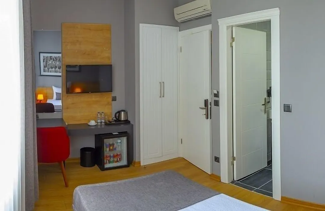 Uzer Otel-1