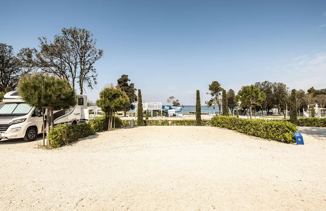 Falkensteiner Premium Mobile Homes And Camping Zadar-1
