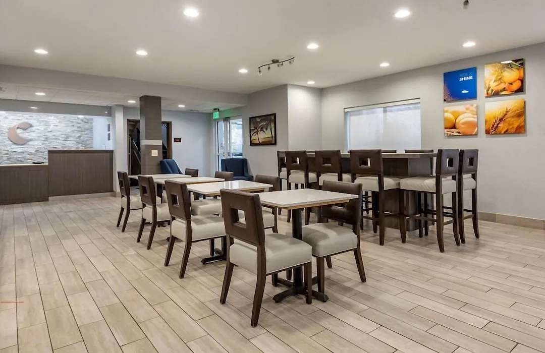 Comfort Inn & Suites Liverpool - Syracuse-1