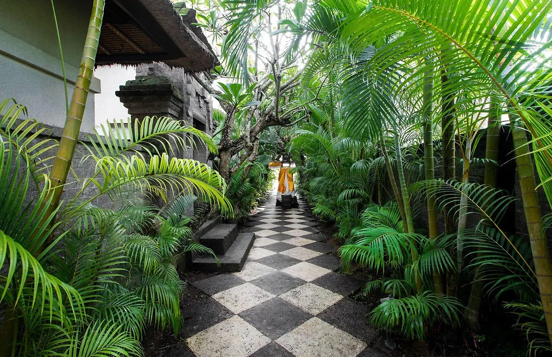 Villa Pantai Karang-1