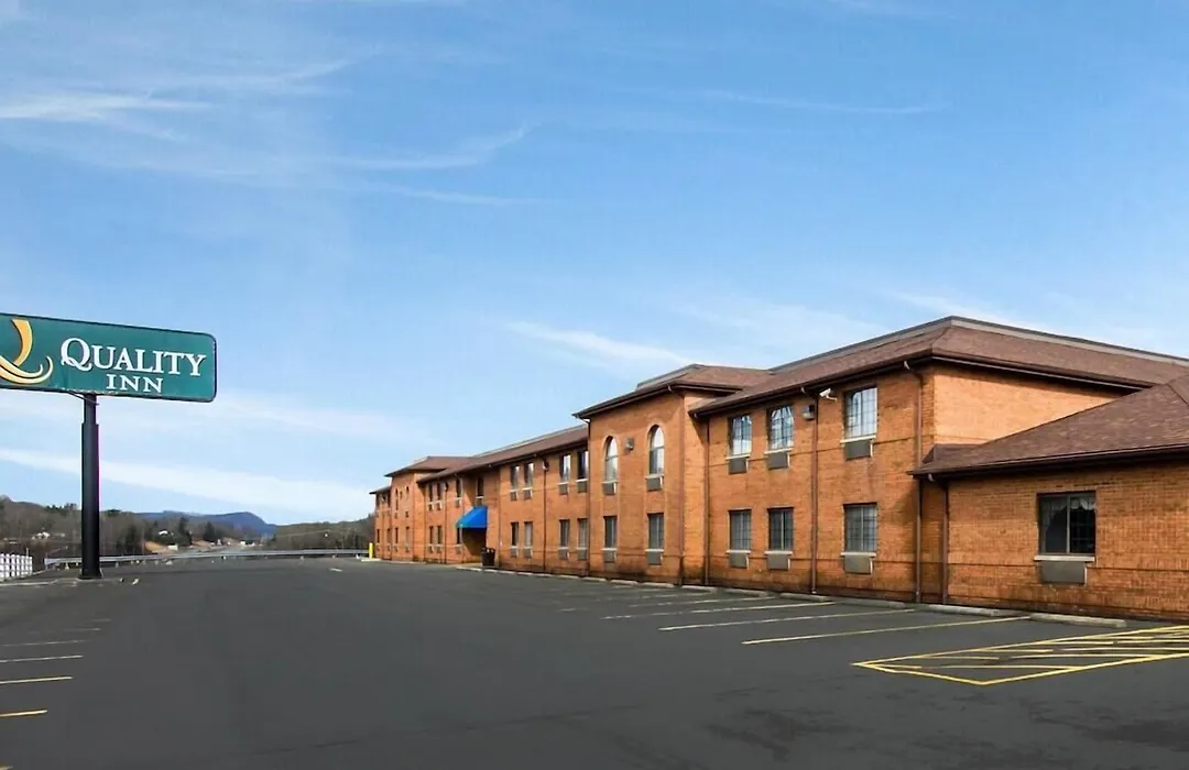 Quality Inn Summersville - New River Area-1