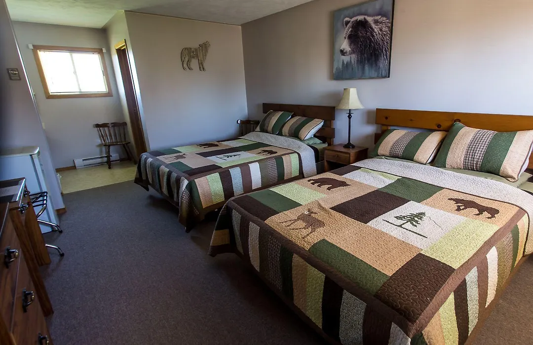 Bear Tracks Inn-1
