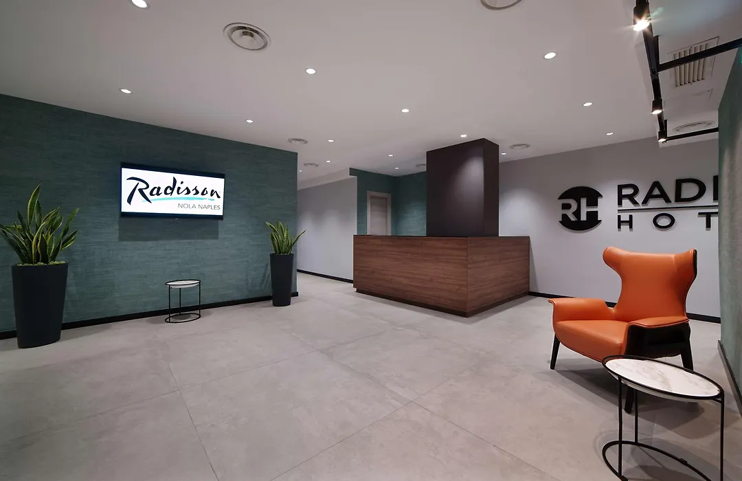 Radisson Hotel Nola Naples-1