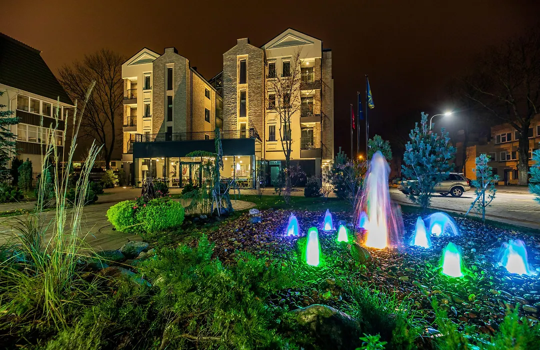Amsterdam Plaza Hotel & Spa-1