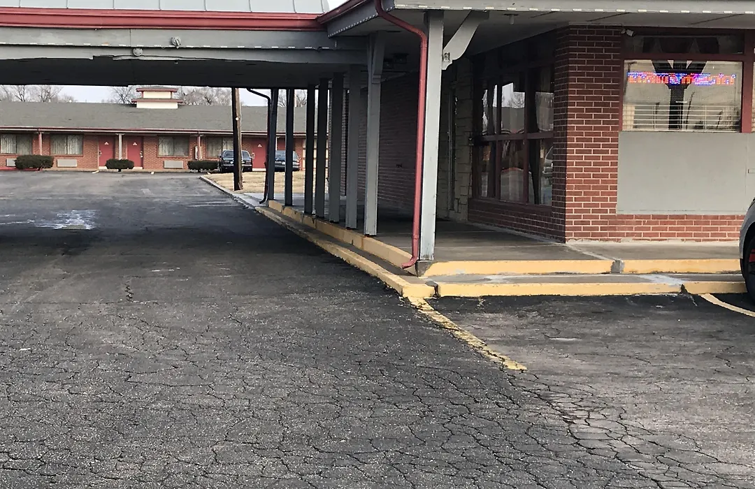 Village Inn Salina-1