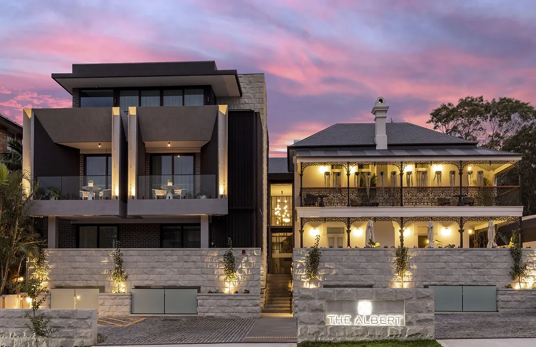 The Albert Mosman-1