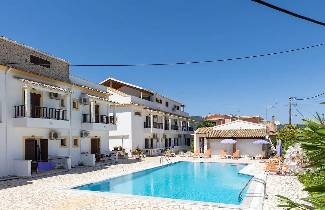 Dora Pool Studios By Konnect,150M From The Beach-1