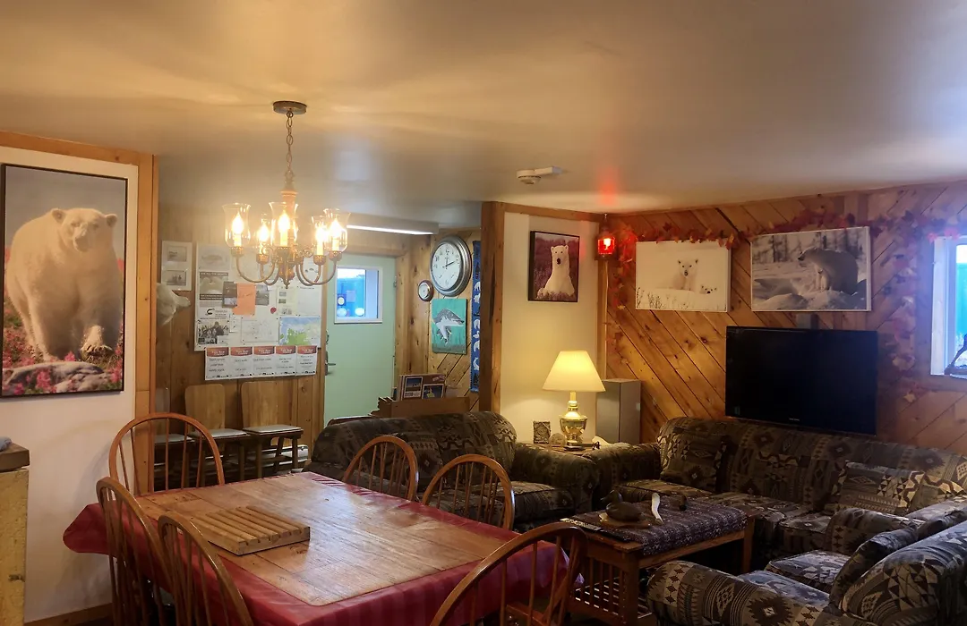 Iceberg Inn-1