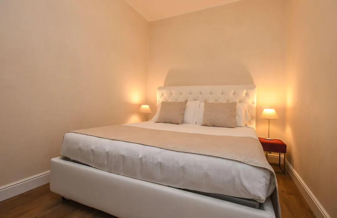 Luxury Suite Sirmione-1