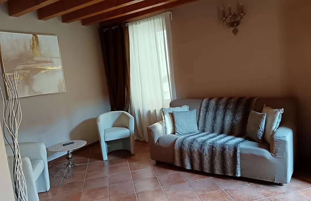 Luxury Suite Sirmione-1